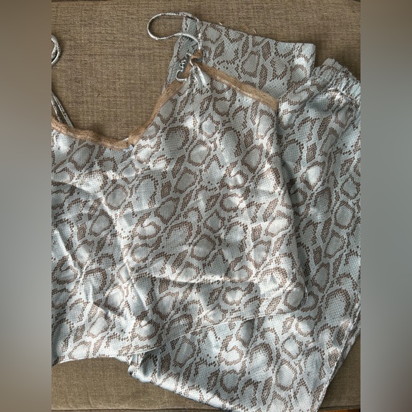 Women’s Pj Set Vintage Size Large - Picture 1 of 5